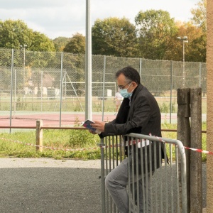 Merci à tous les adultes qui ont notamment tenu des postes peu valorisants, pas amusants, mais ô combien indispensables au bon déroulement