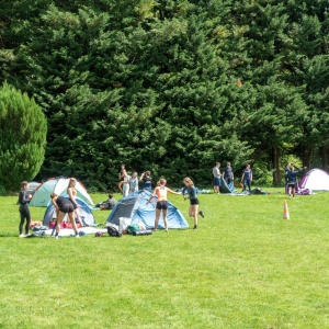 Installation du campement à Corgnac Sur L'Isle