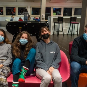 Activités de loisirs en soirée : le « Jeu du Loup » toujours aussi attrayant, connectant les groupes